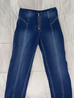 Freddy High-Rise Dark Blue Jeans with Front Zip